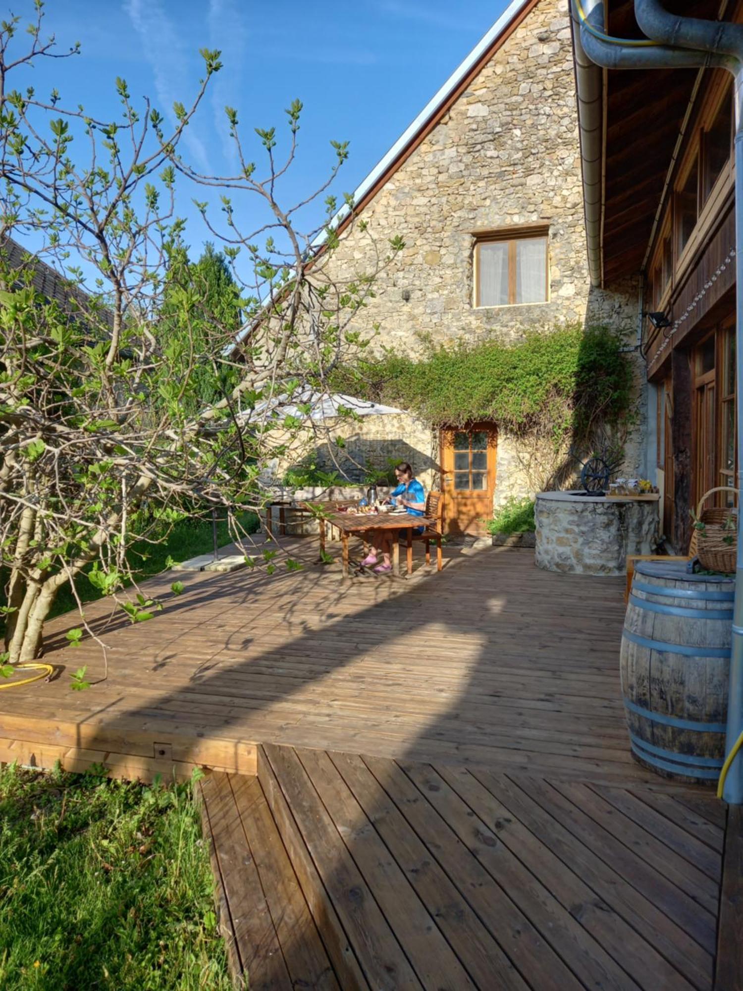 Valreley, Chambres Et Table D'Hotes Eco-Friendly Avec Bain Nordique Au Sud Du Massif Du Jura Champagne-en-Valromey Extérieur photo